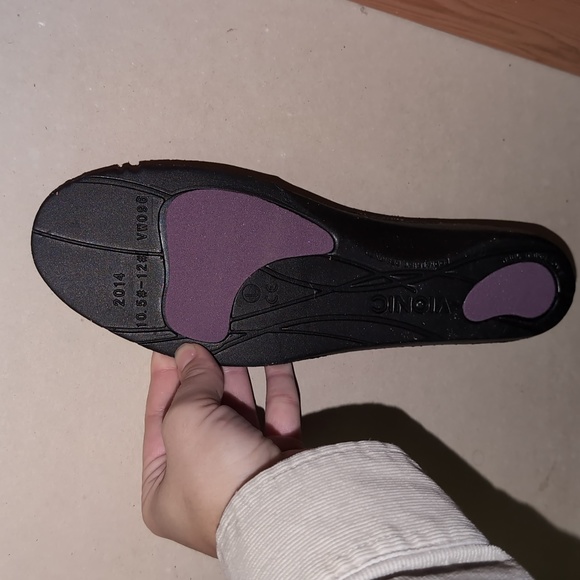 Nwot Vionic Karigan Casual Comfort Shoe - Picture 8 of 9